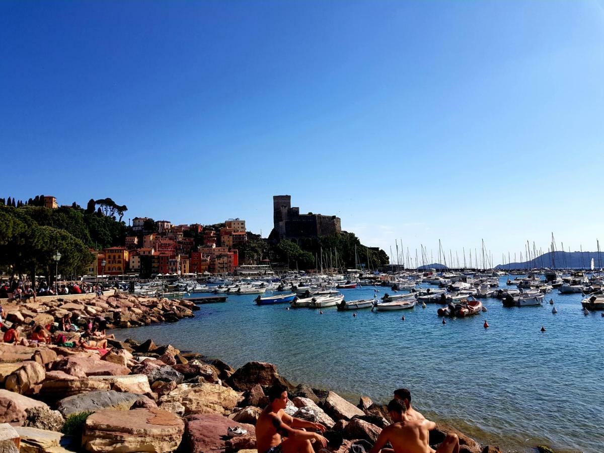 Puntadellestelle La Spezia Luaran gambar